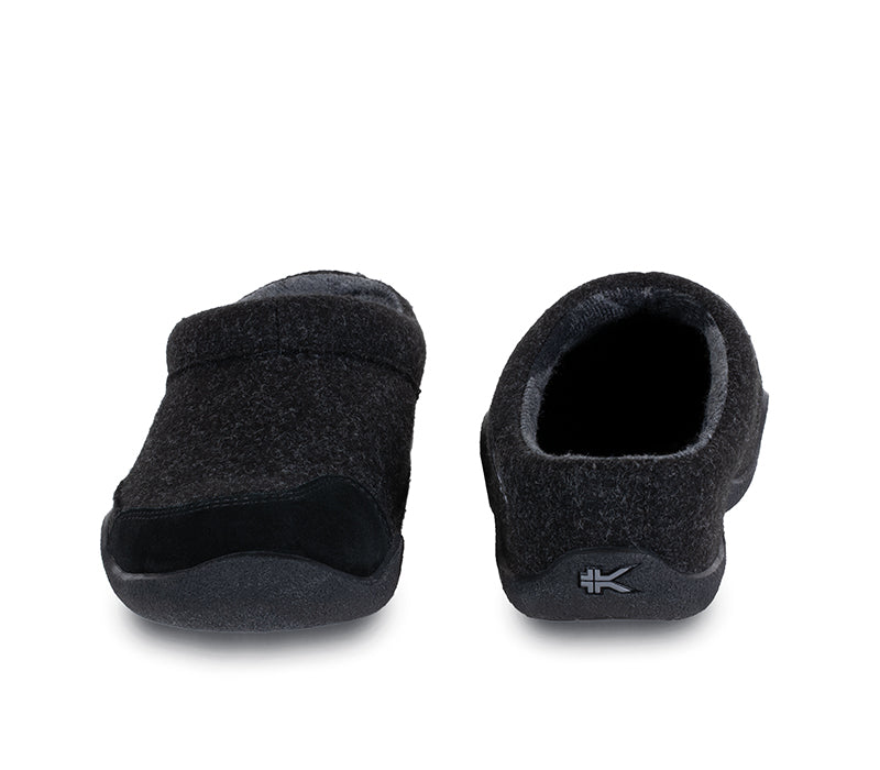 Front and back view on KURU Footwear DRAFT Women's Slipper in Charcoal-Black