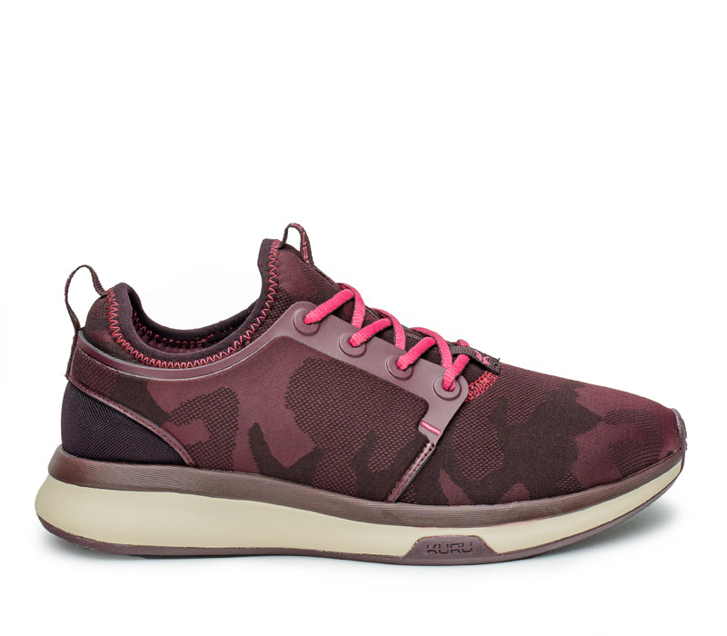 Women's athletic hot sale shoes clearance